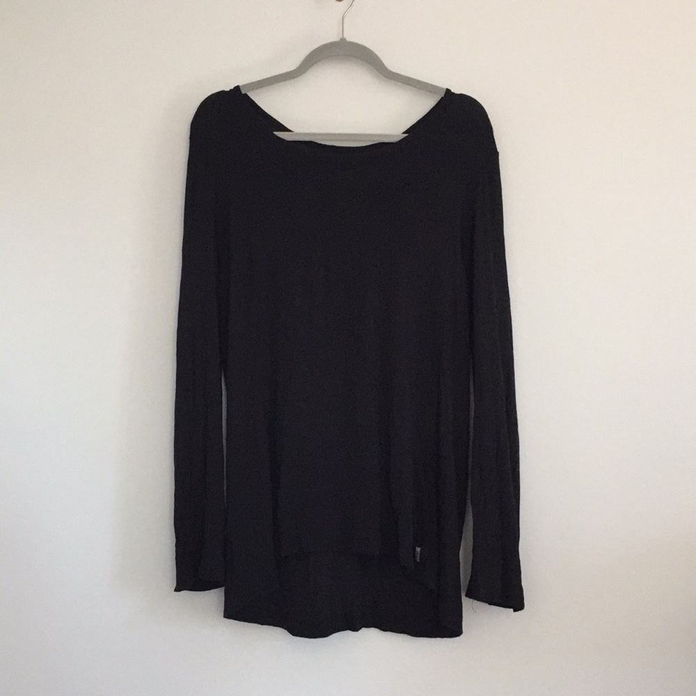 DKNY long sleeve t-shirt